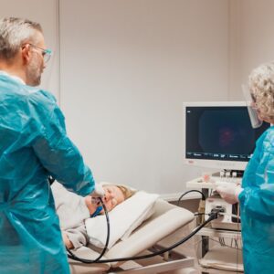 Entdecken Sie die Gastrokopie mit Dr. Klaus Steiner und seinem Fachteam – modernste Technik für präzise Magen-Darm-Diagnostik und kompetente Betreuung für Ihre Gesundheit.